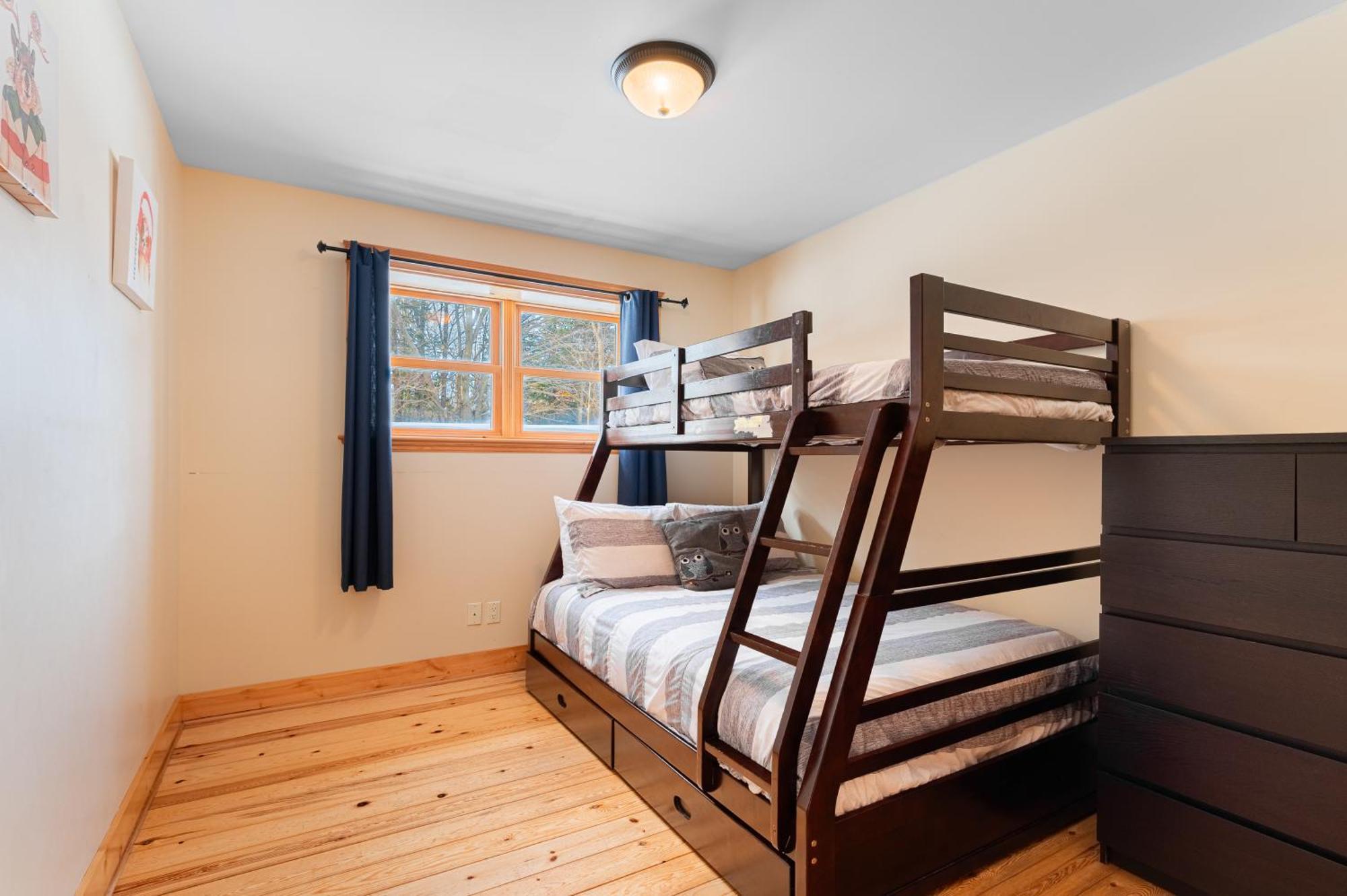 Mille-Isles Fiddler Lake Resort Chalet 4 Cerf מראה חיצוני תמונה